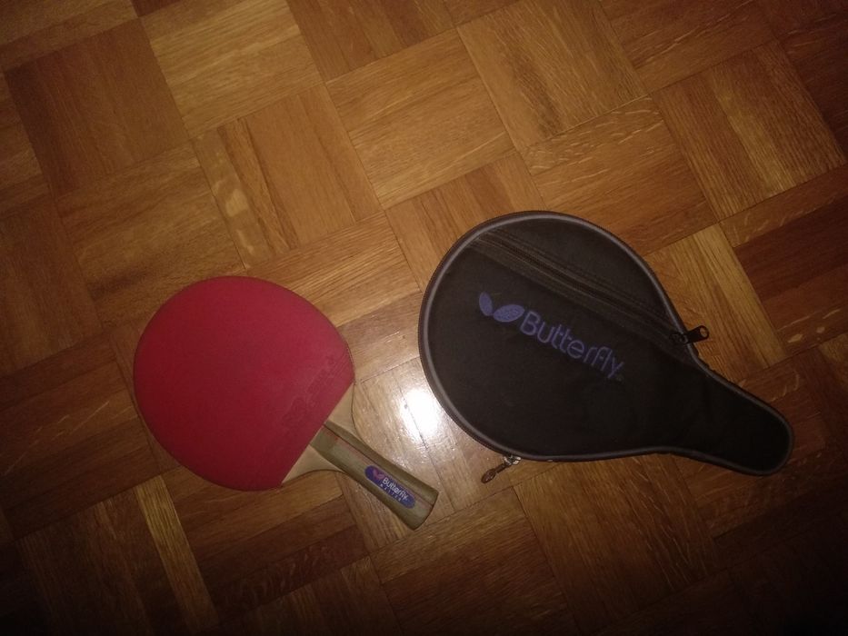 Raquete de ping pong Butterfly master (usada em bom estado)