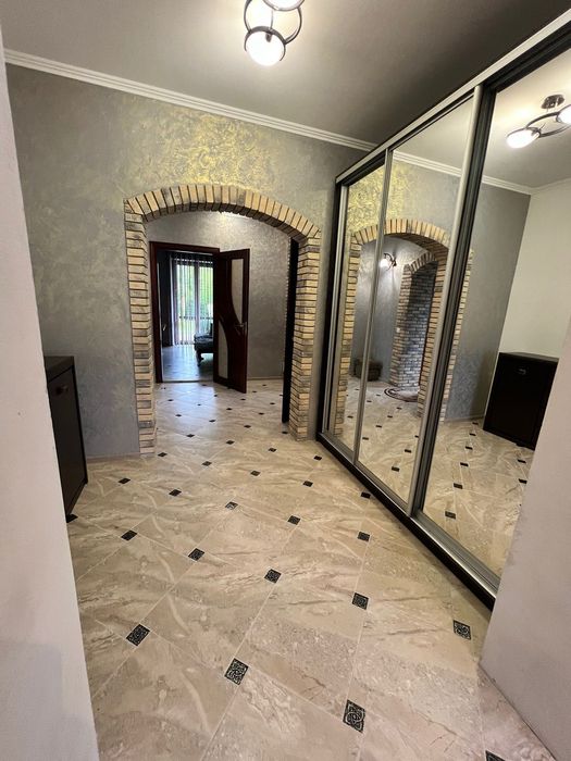 Продаж Будинку Судова Вишня