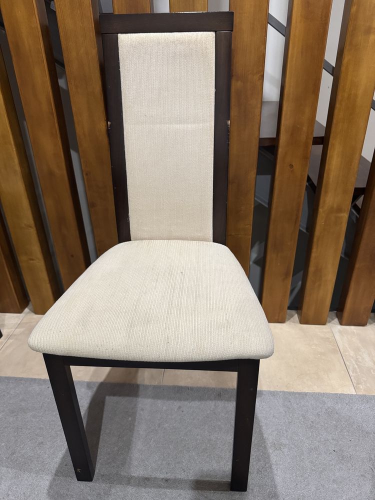 Mesa de jantar com tampo de vidro