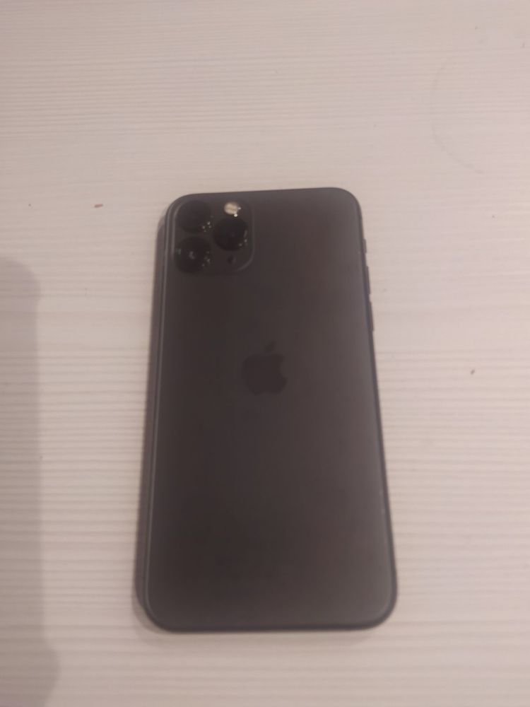 Iphone 11 pro w kolorze grey