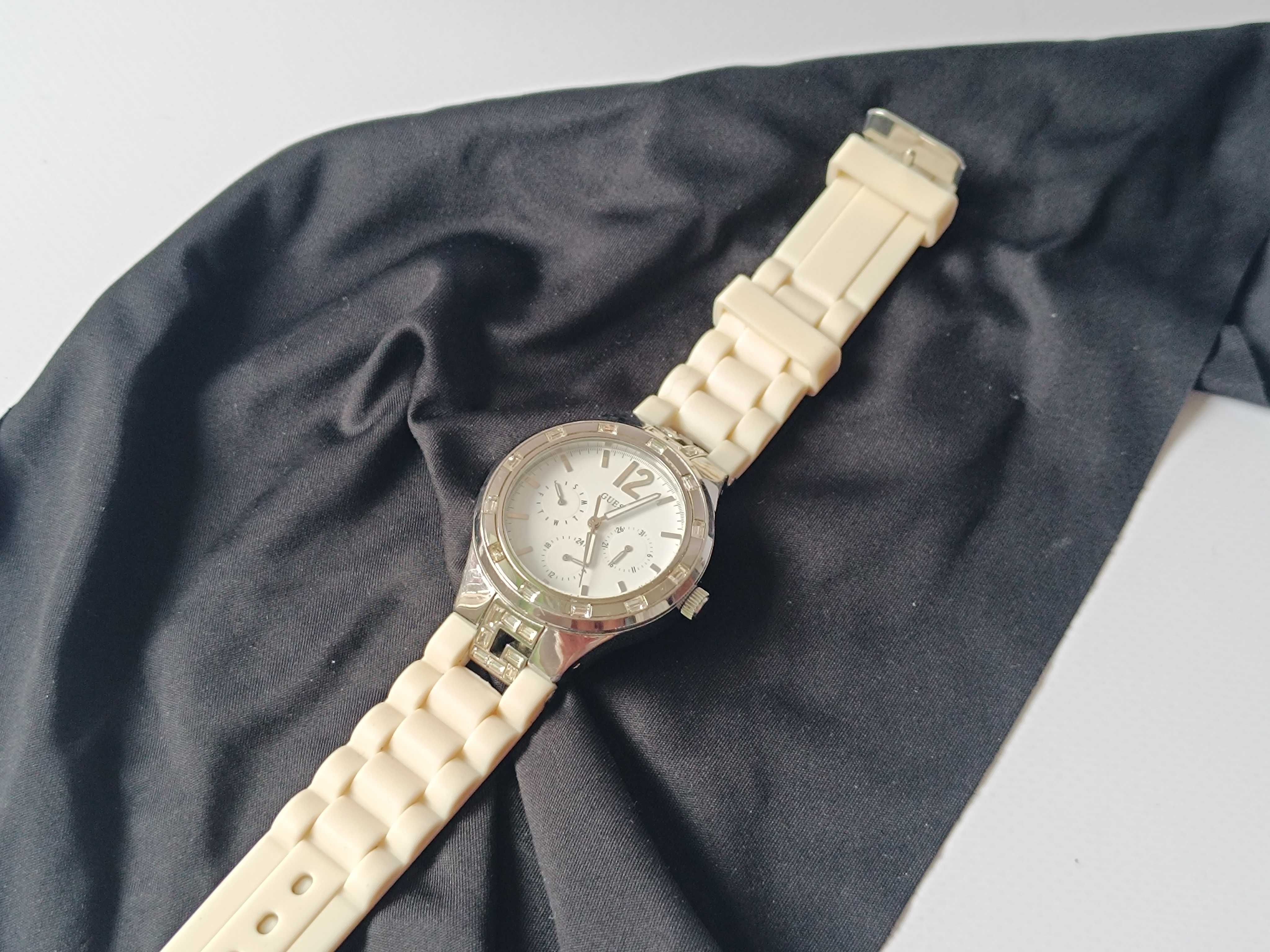Наручные часы Guess рабочие