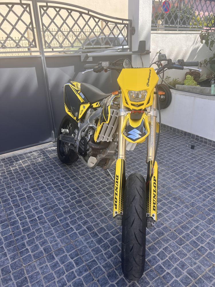 Suzuki RMZ 450 do ano 2010