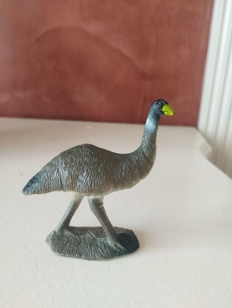 Figurka emu bez markowa