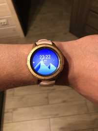 Продам смарт часы Samsung Galaxy Watch 42mm Rose Gold