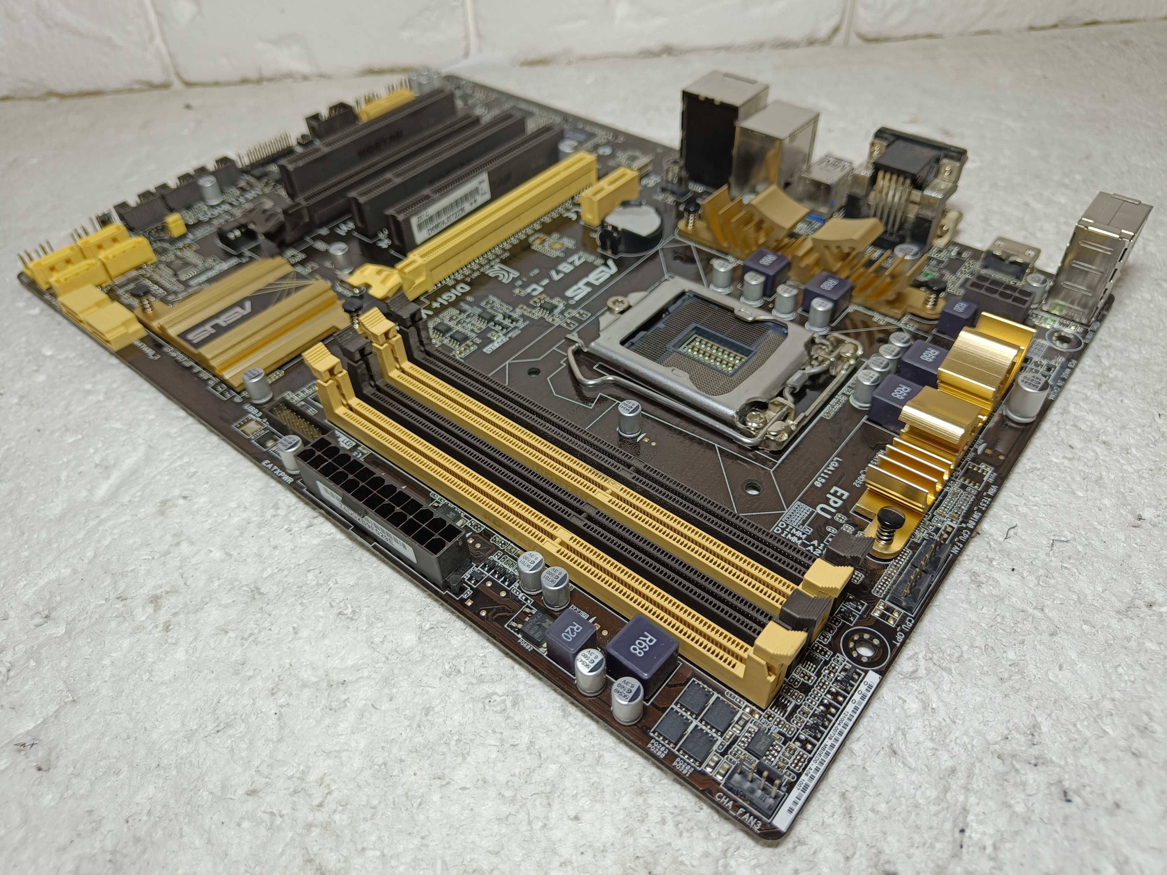 Материнська плата - ASUS Z87-C - LGA1150  у відмінному робочому стані