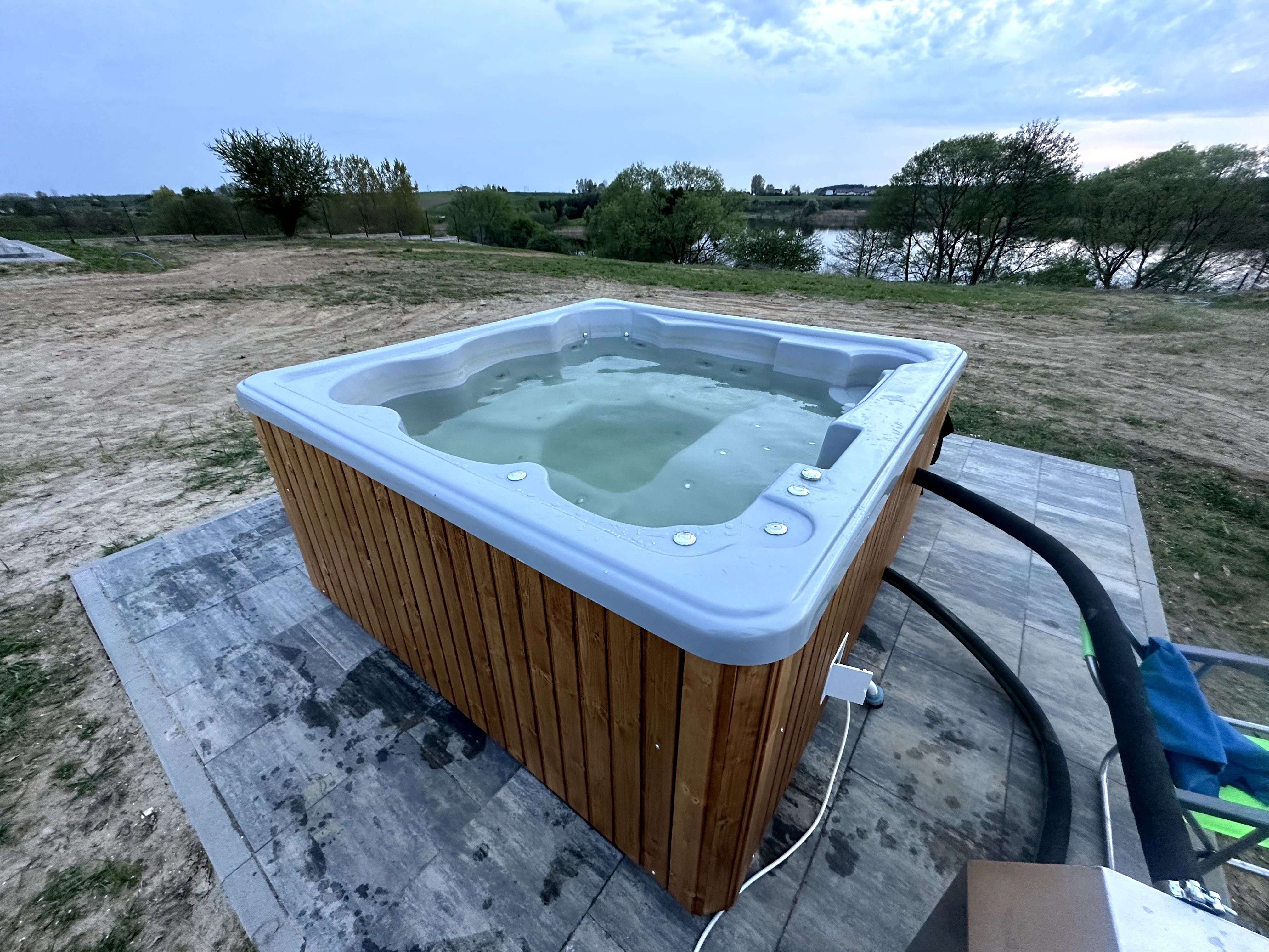 Jacuzzi ogrodowe używane 37 dysz