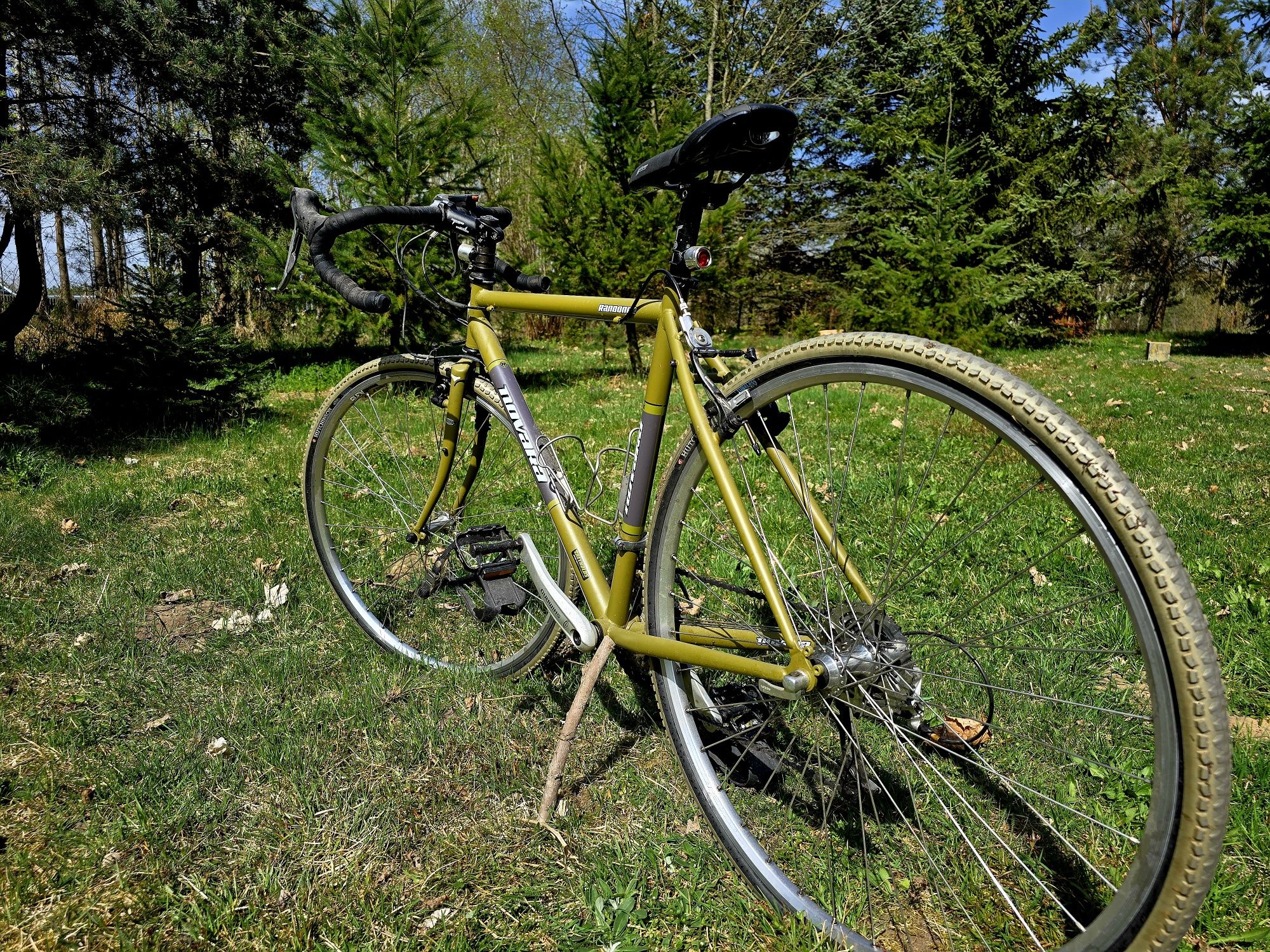 Rower turystyczno-szosowy Novara Randoree