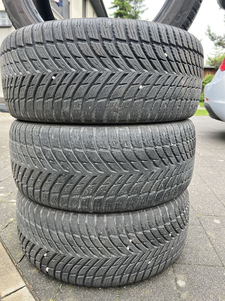 Nokian 225 45 R17 4 szt Całoroczne