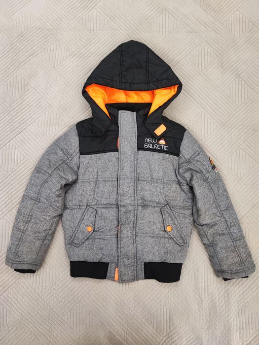 Szara zimowa ciepła kurtka chłopięca rozmiar 128