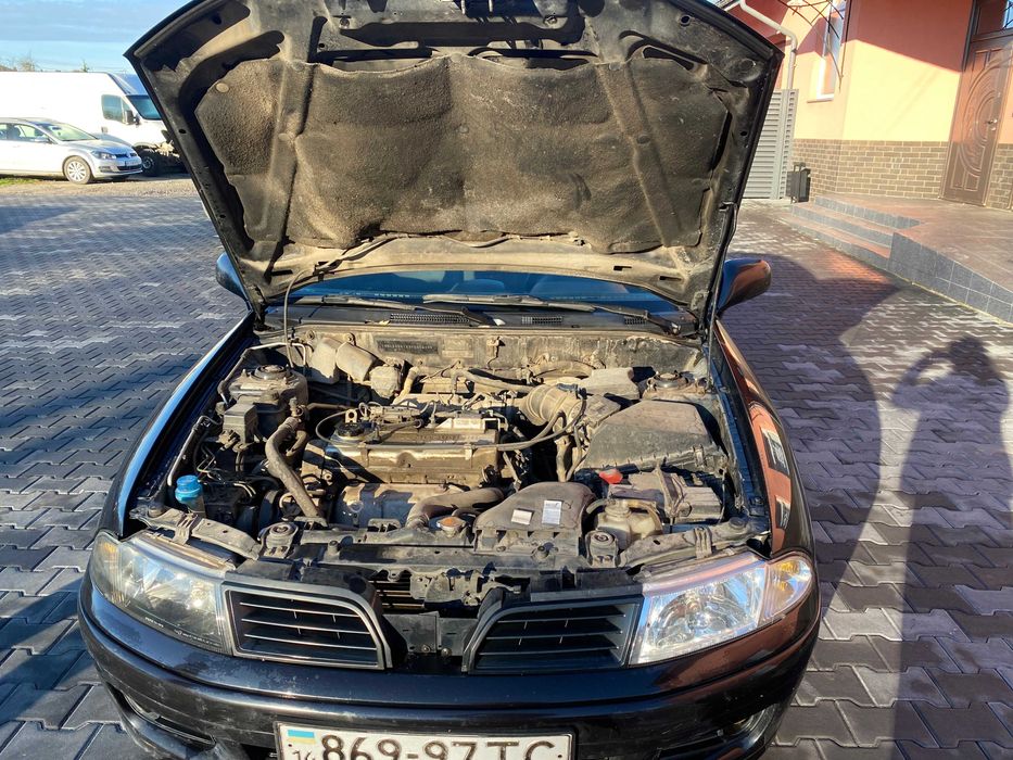 автомобіль MITSUBISHI CARISMA 2003 рік