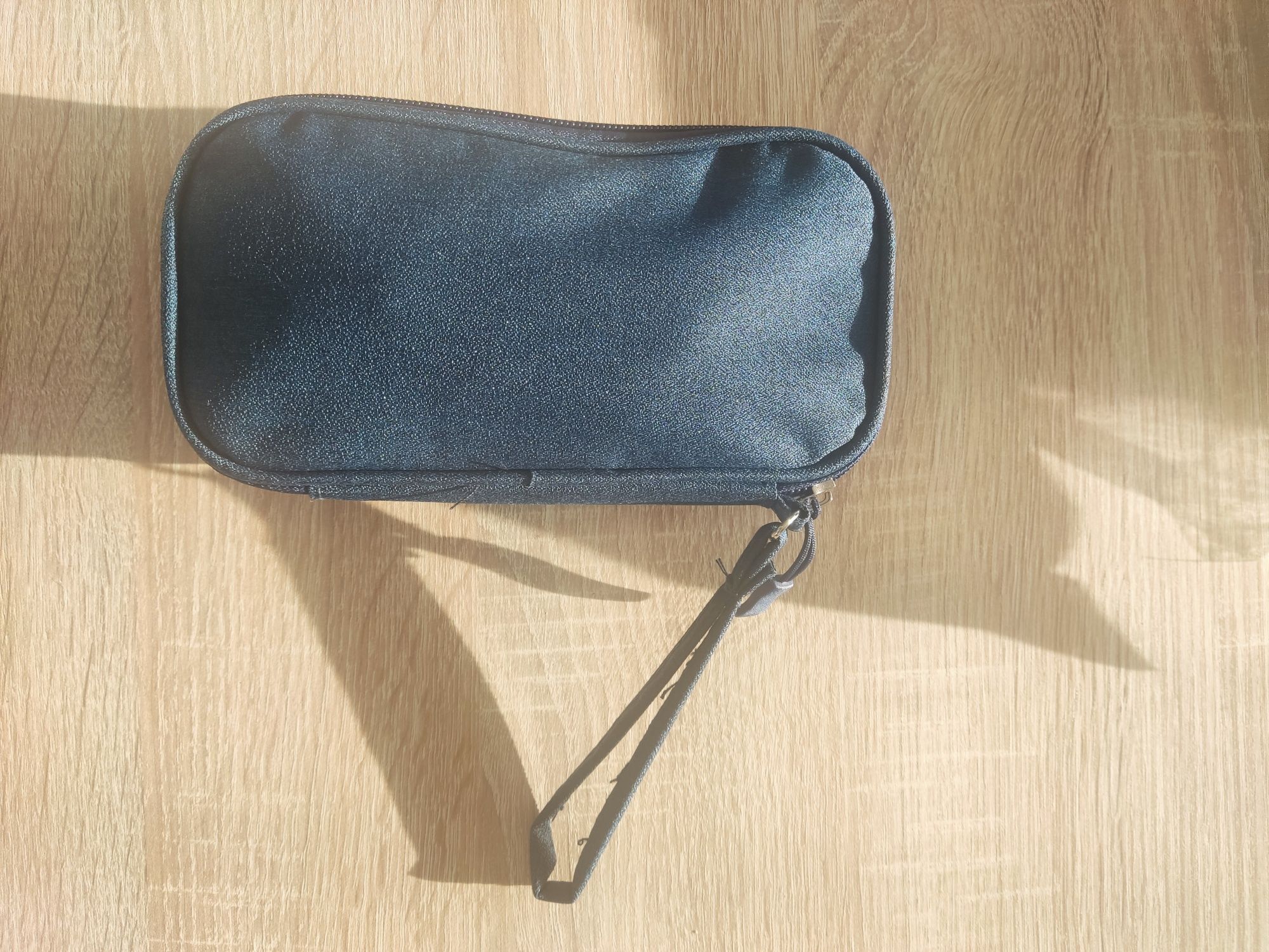 Torba/etui na kable ładowarki