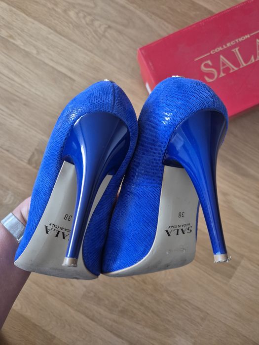 Szpilki Sala r.38 skórzane