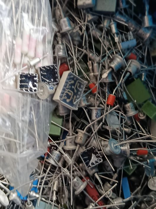 Продам зрізку з плат