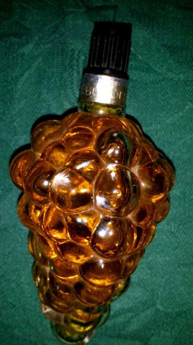 Одеколон,одеколон Dzintars Дзинтаpс виноград 100мл духи СССР