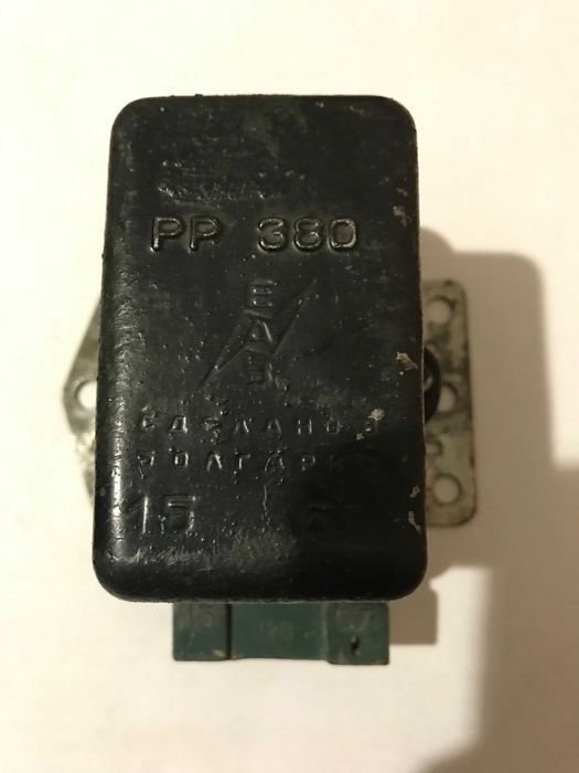 Электромеханическое реле - регулятор напряжения РР-380