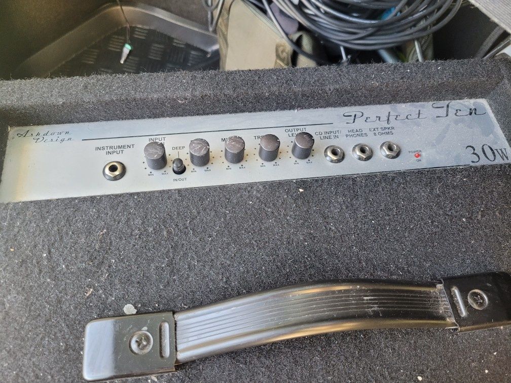 Perfect ten 30w  piecyk basowy kombo gitara basowa