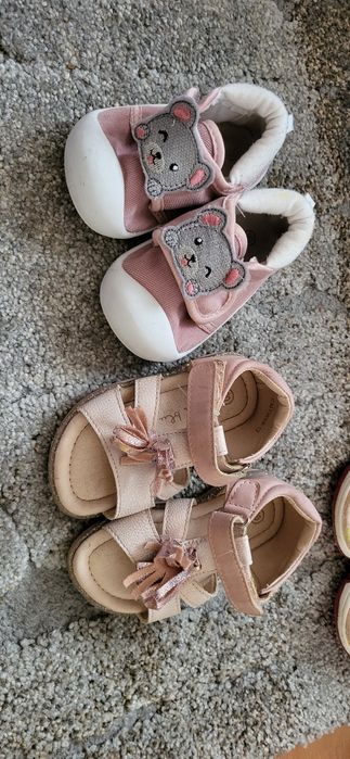 Buciki dla dziewczynki 20