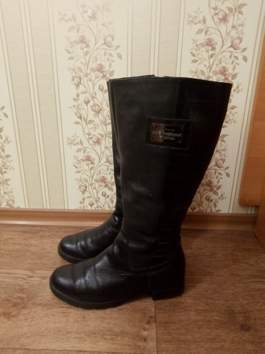 Кажаные зимние сапоги MIDA