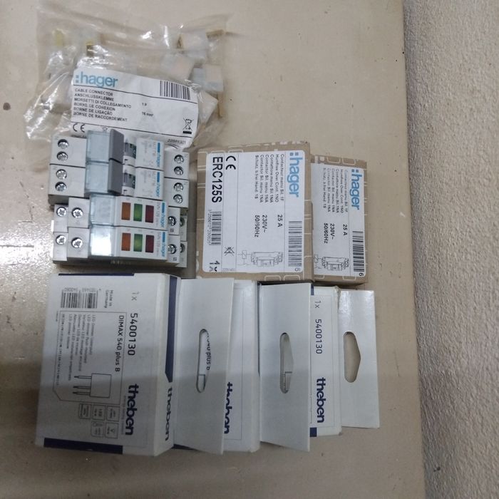 Material eléctrico novo