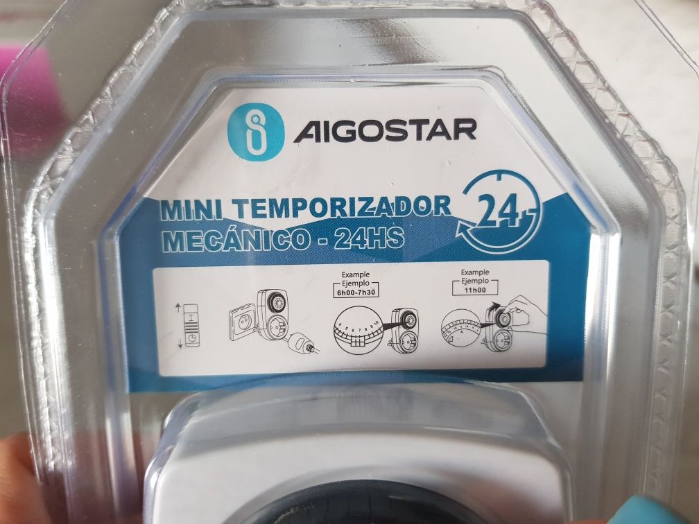 Tomada com mini temporizador mecânico NOVA