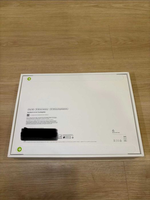 MacBook Air m4 midnight 13.6 16gb ram 512ssd