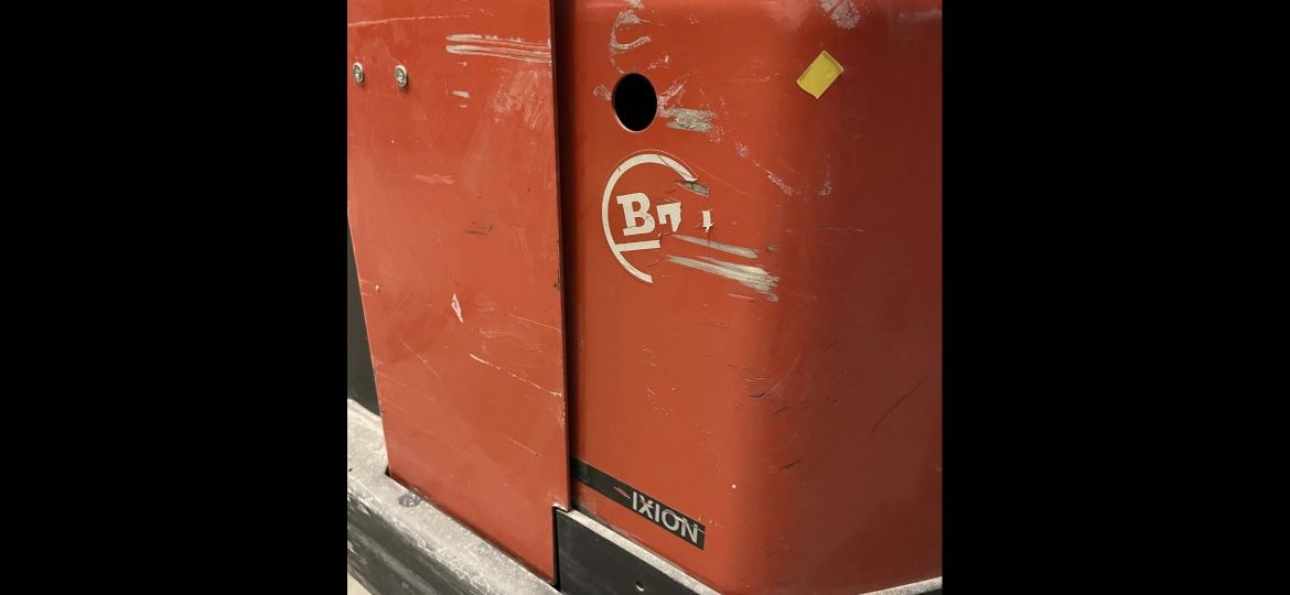 Wózek paletowy sztaplarka, elektryczny z masztem 2.9m BT IXION palecia