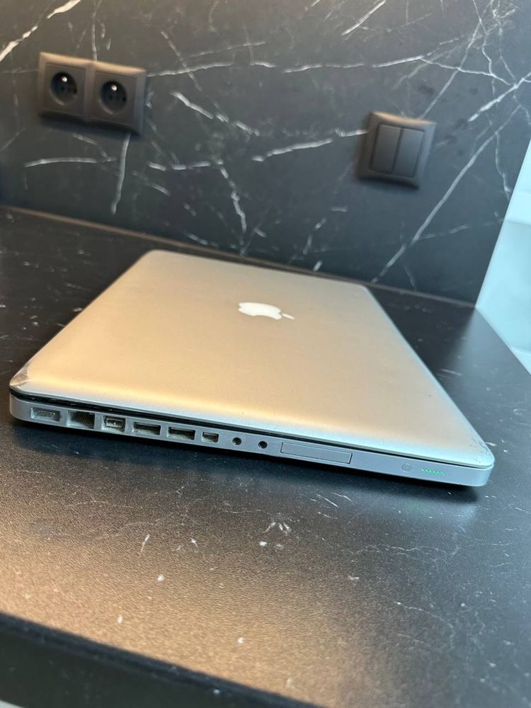 MacBook Pro 15 2008 Intel Core 2 Duo 8GB 128GB SSD