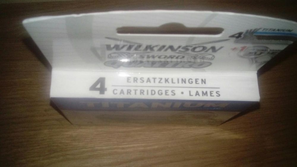 Wilkinson quattro titanium 4 ostrza + trymer - wklad 4 sztuki - nowy
