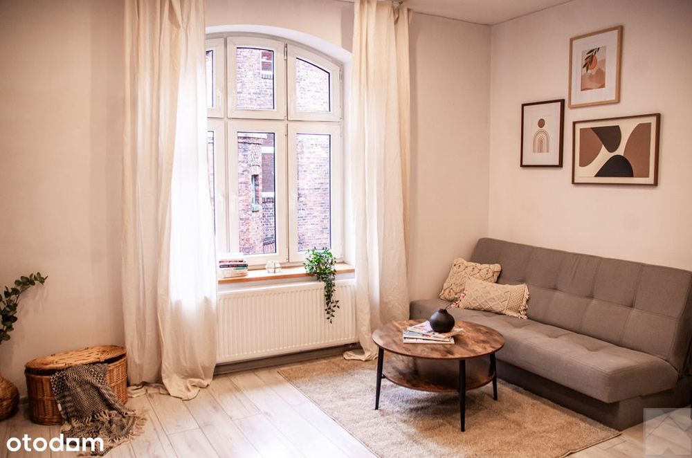 Perełka dla fanów kamienic/piękny budynek/balkon