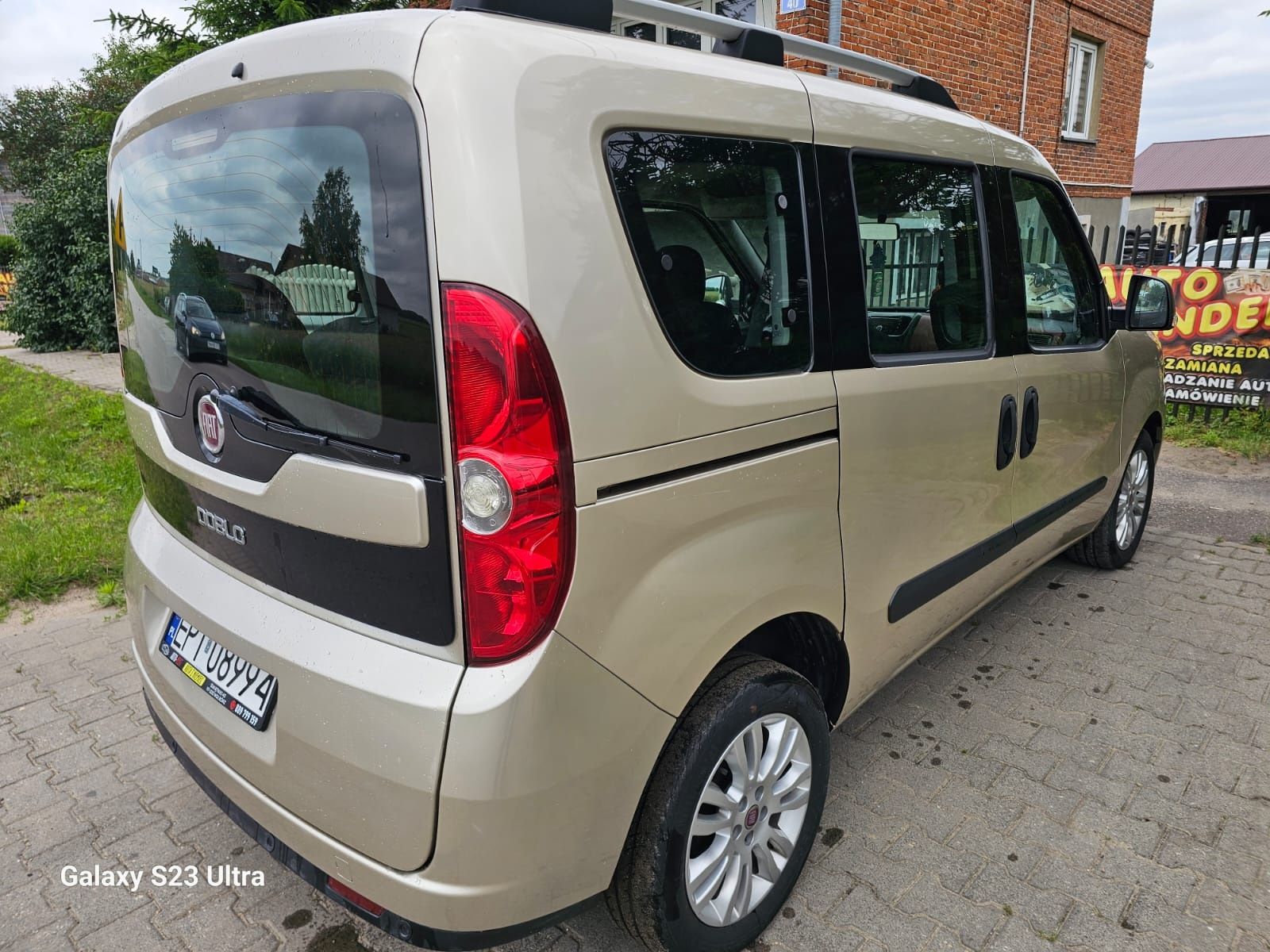 Doblo 1,6 2011r 7 osób 1 właściciel sprowadzony