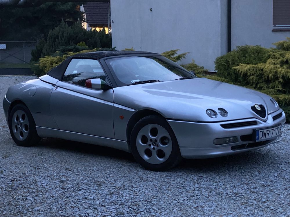 Piękna Alfa Romeo Spider