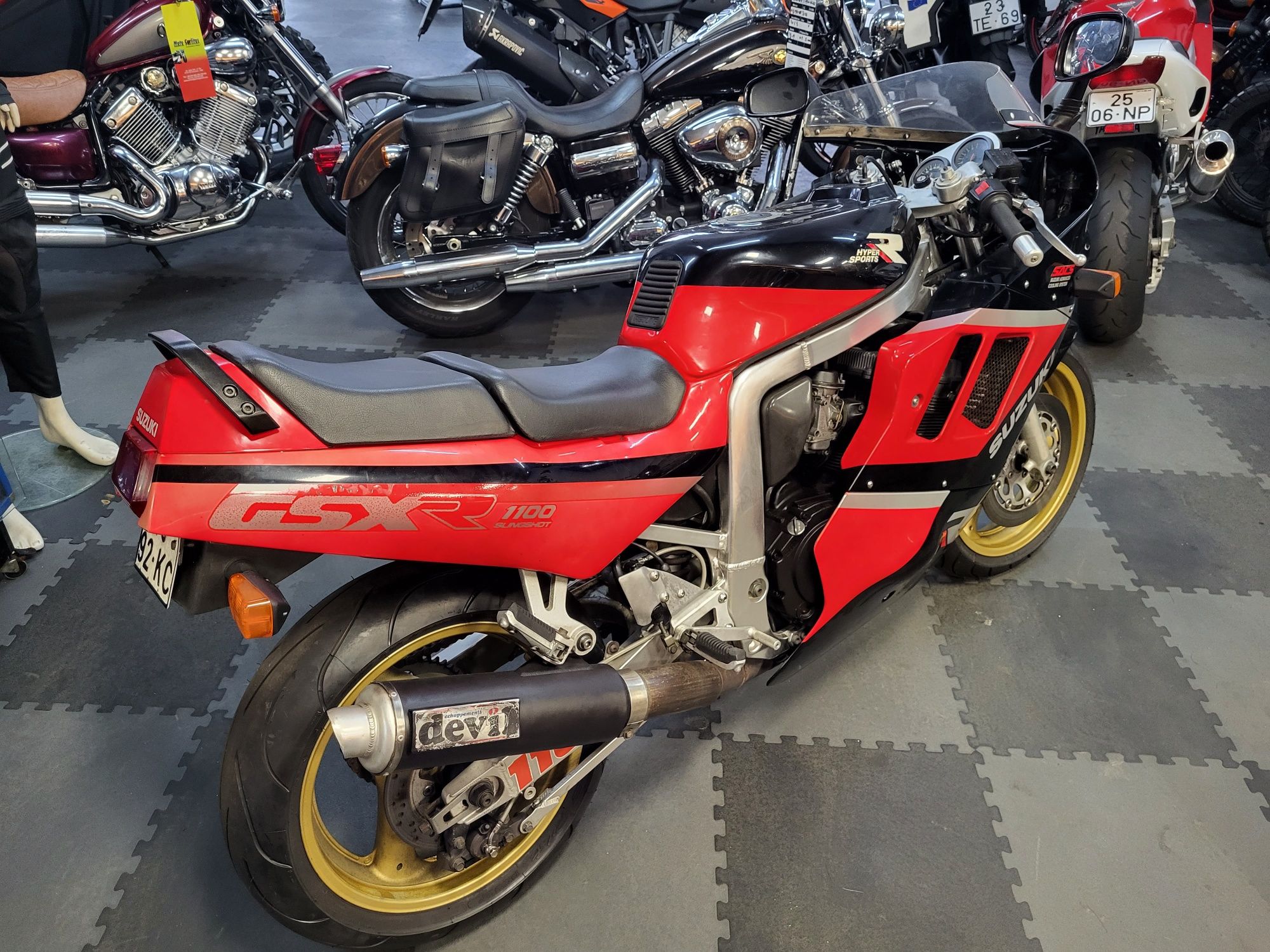 Suzuki gsxr 1100