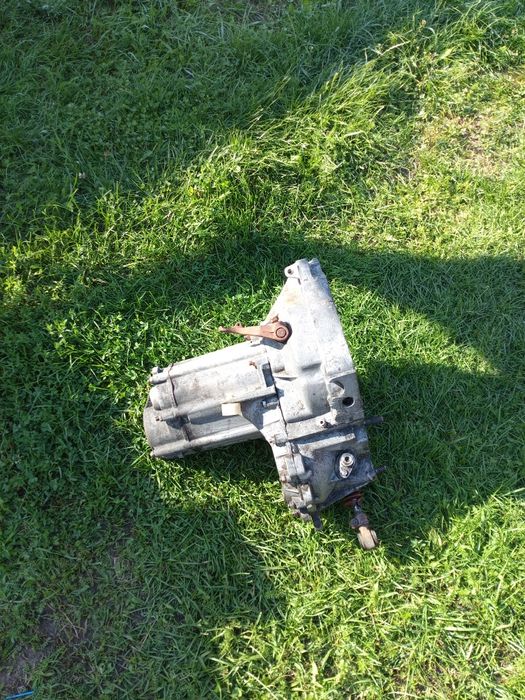 Продам коробку передач Таврія славута