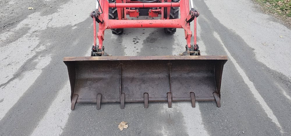 Мінітрактор Трактор з фронтальним Навантажувачем Yanmar  AF 220