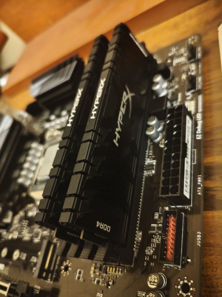 I5-9600K + MSI Z370A-PRO + DDR4 2x8GB