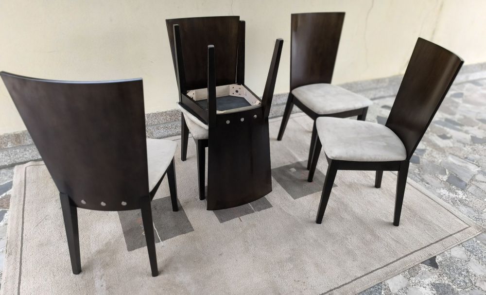 4+1 Cadeiras de Jantar em Madeira com Assentos Estofados