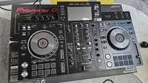 Pioneer XDJ-RX2 + torba

Na sprzedaż Pionee