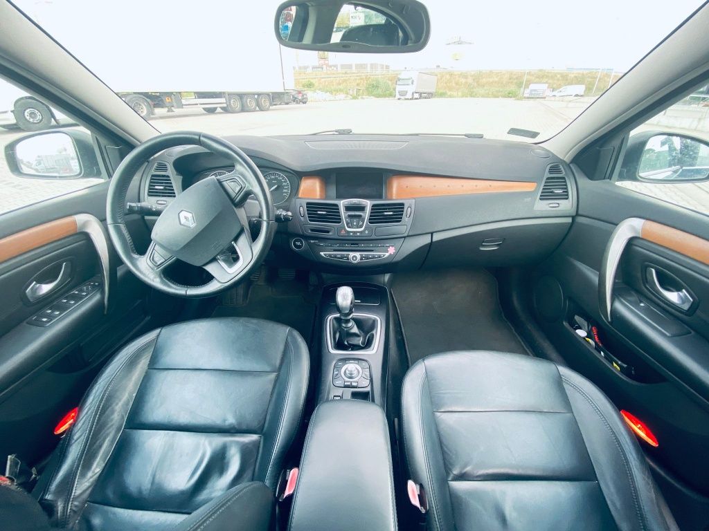 Renault Laguna III 2.0 140KM