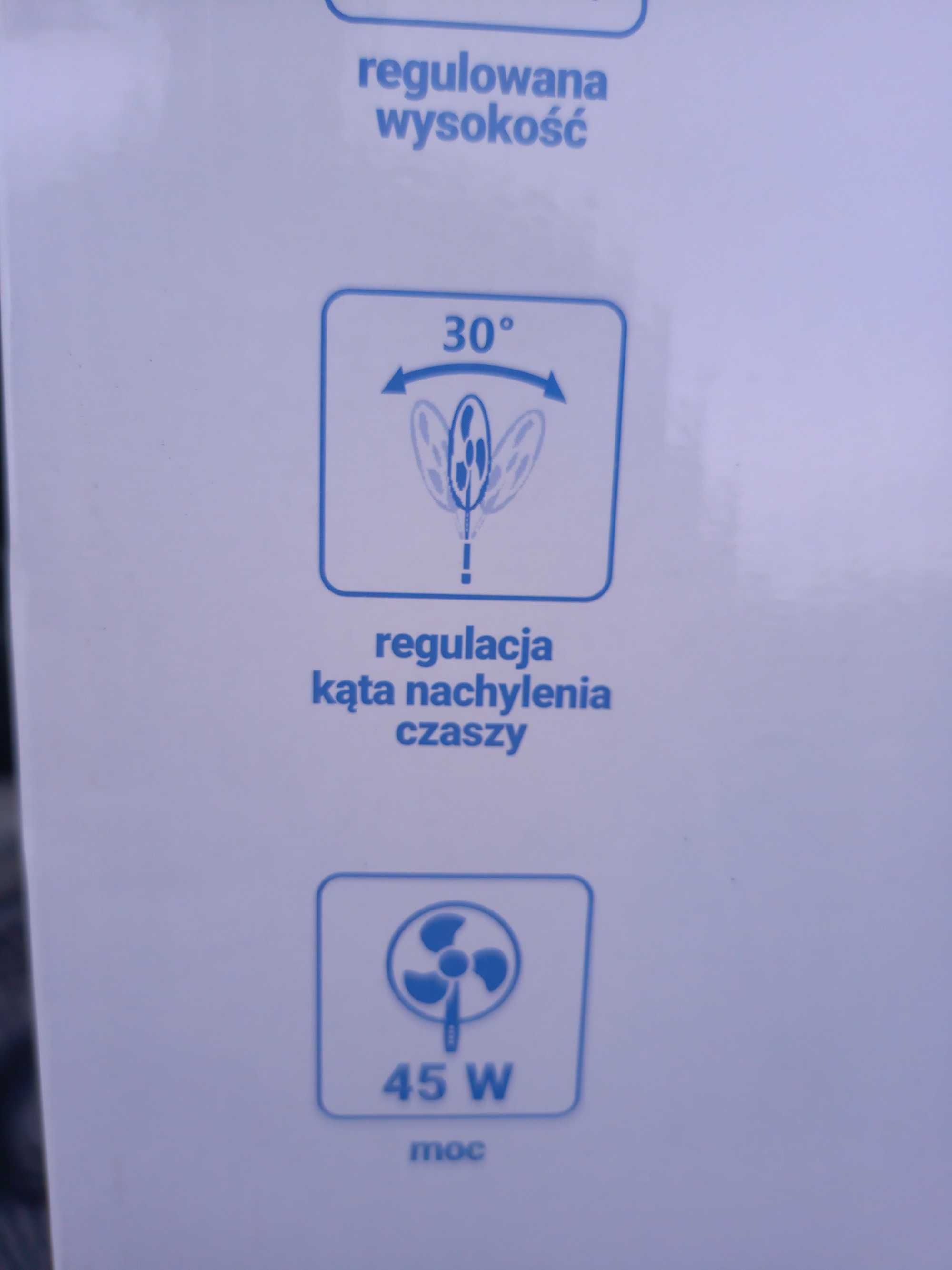 nowy wentylator na stojaku obracany
