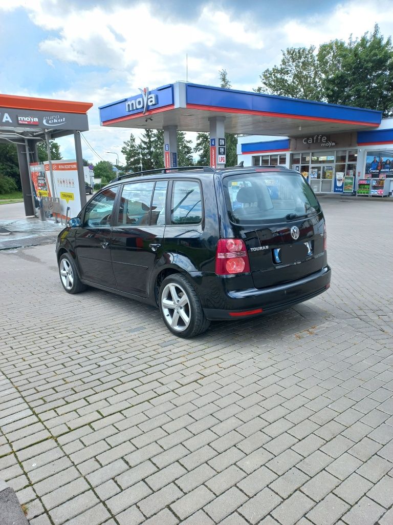 Sprzedam Tourana 1.9tdi Lift 7osobowego automat