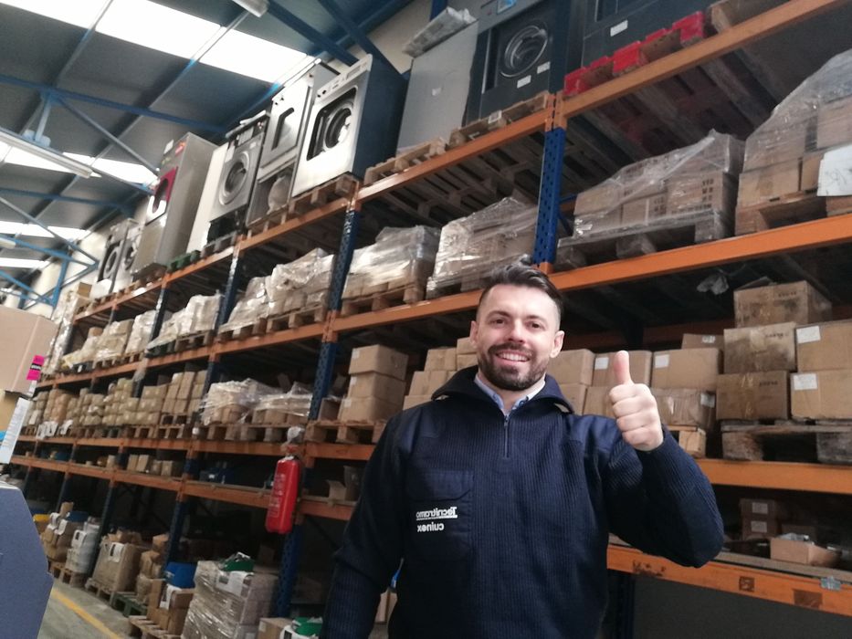 Calçado, pensões, fábricas têxteis, tinturaria e lavandaria industrial