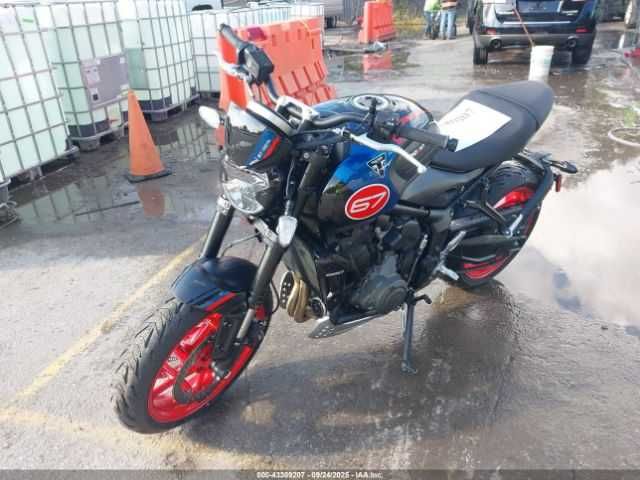 2026 TRIUMPH TRIDENT 660 triple t