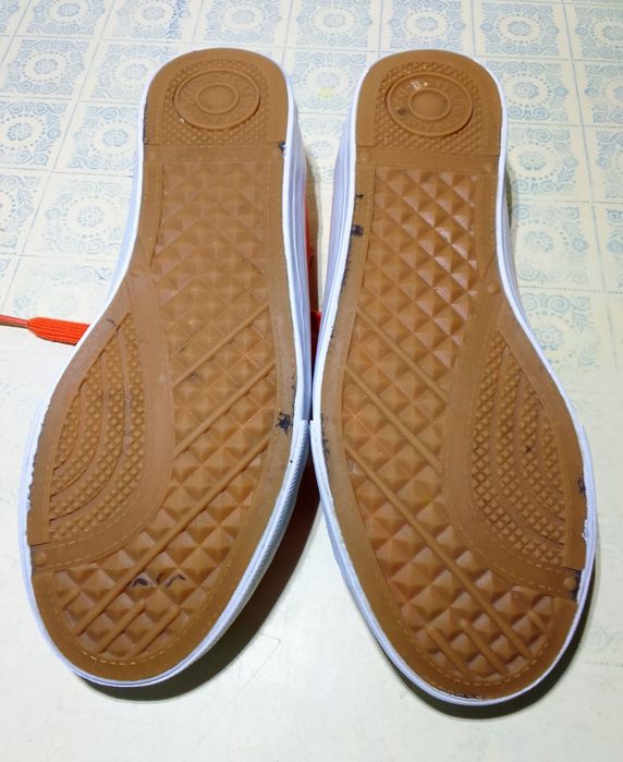 Кеды, мокасины LEVI'S. Оригинал. Женские. Жіночі кеди.