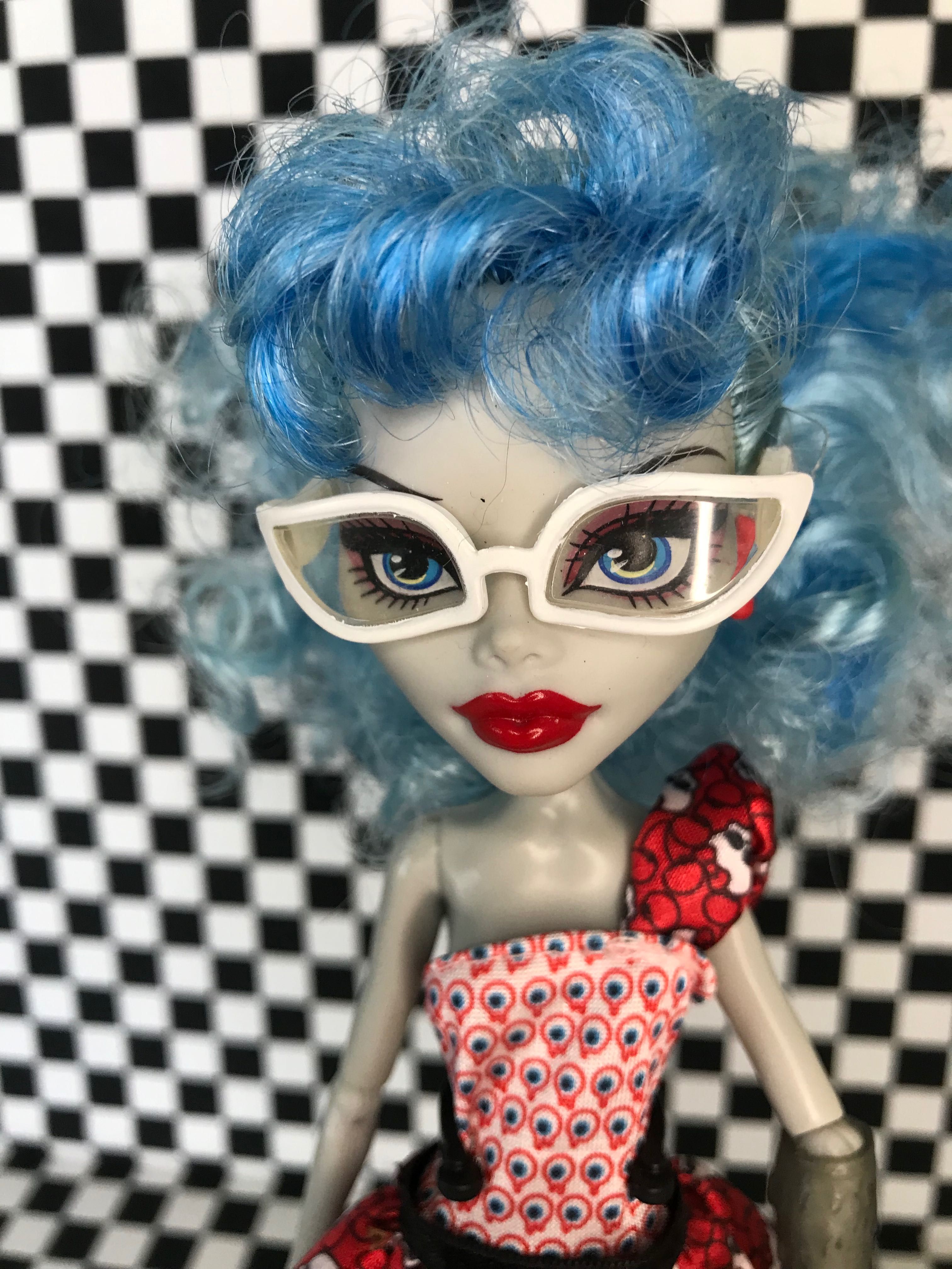 Monster High Монстер Хай Гулия Йелпс Смертельный горошек
