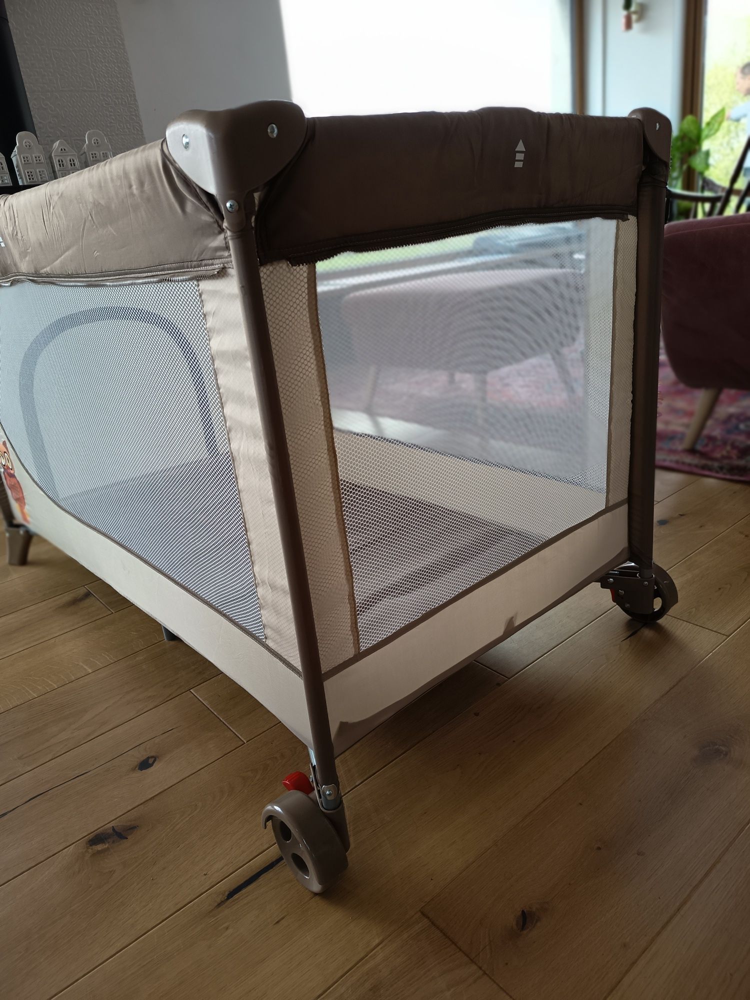 Łóżeczko turystyczne Kinderkraft z moskitierą