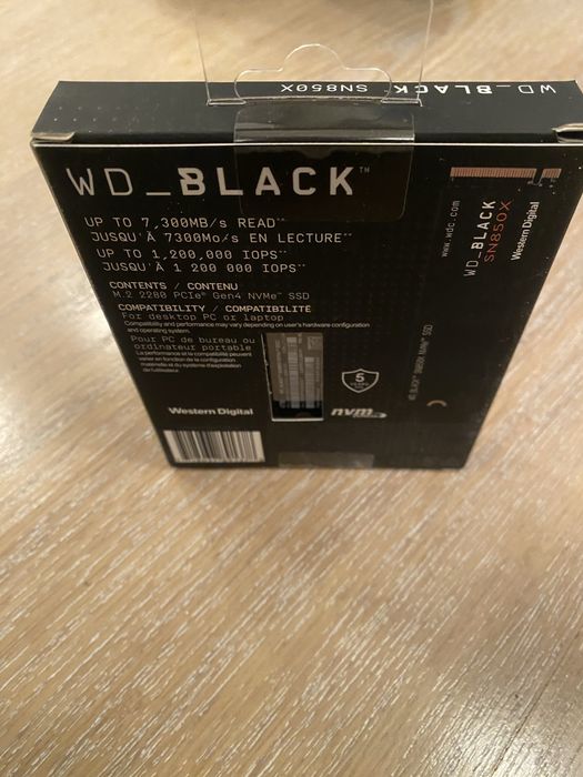 WD Black SN850X 4TB NVMe SSD (WDS400T2X0E)