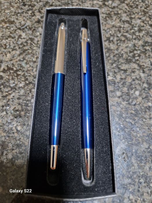 Duas canestas Stabilo