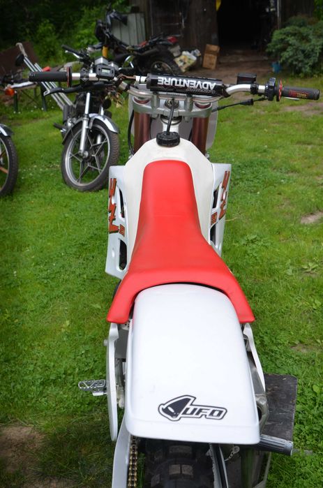 Yamaha YZ250, 1990r odrestałrowana zamianą