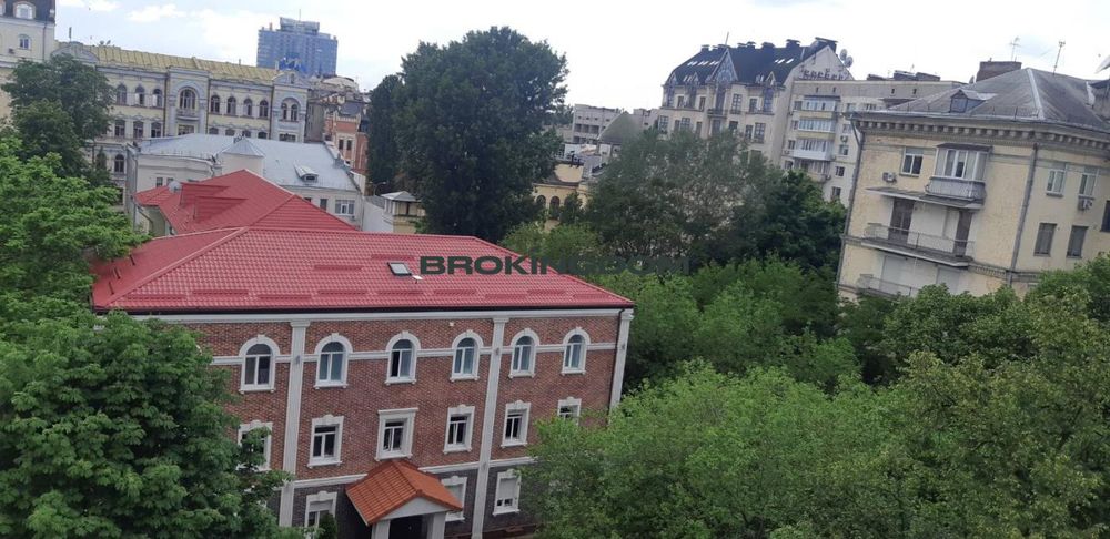 Продаж 2-кімн. квартири по вул. Шовковичній, Липки, Центр