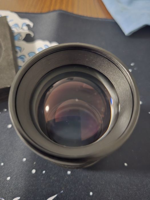 Objetiva Lightdow 85mm F/1.8